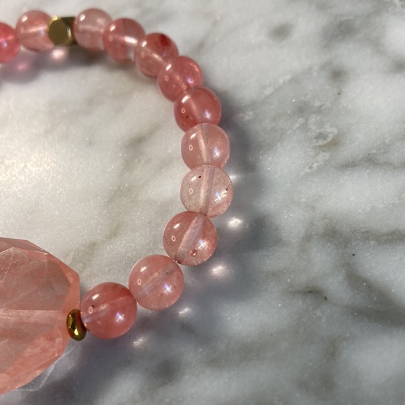 Cherry 🍒 quartz bracelet - Picture 2 of 5